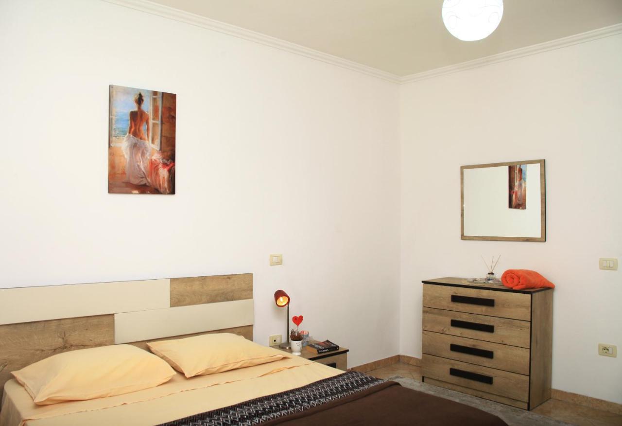 Beautiful Apartment At Port Side! Durrës Eksteriør billede