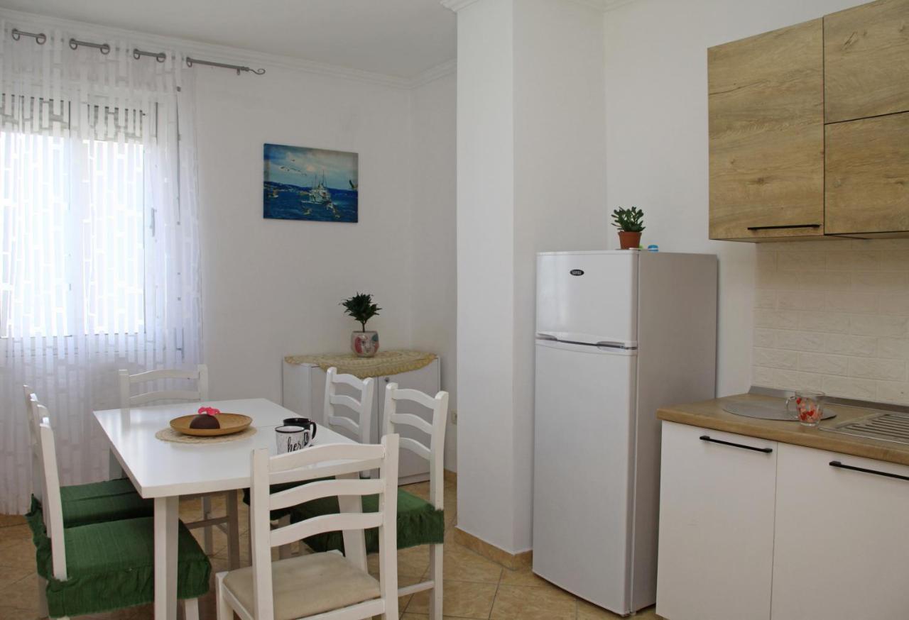Beautiful Apartment At Port Side! Durrës Eksteriør billede